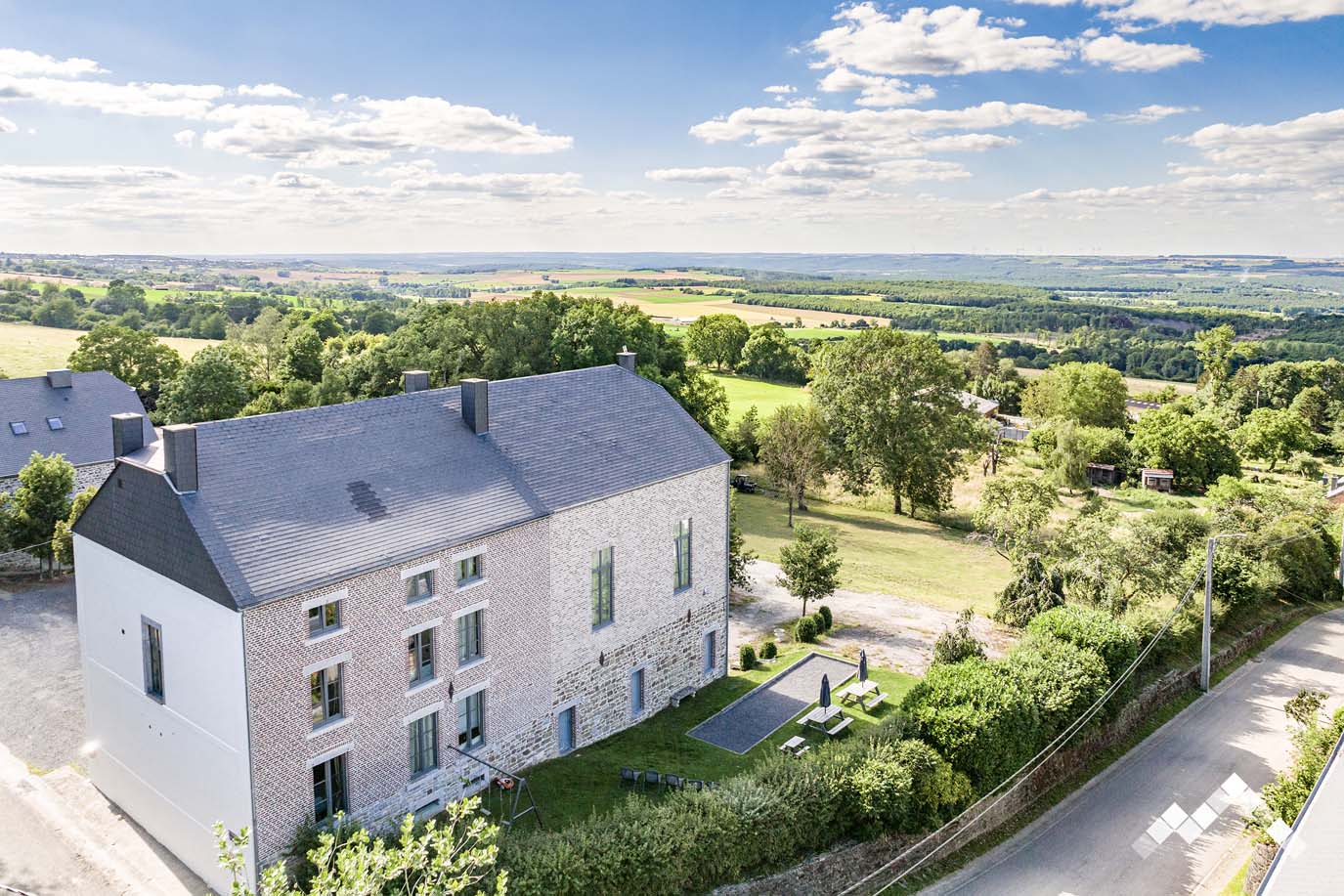  Gîte de charme pour 14 personnes à Beauraing