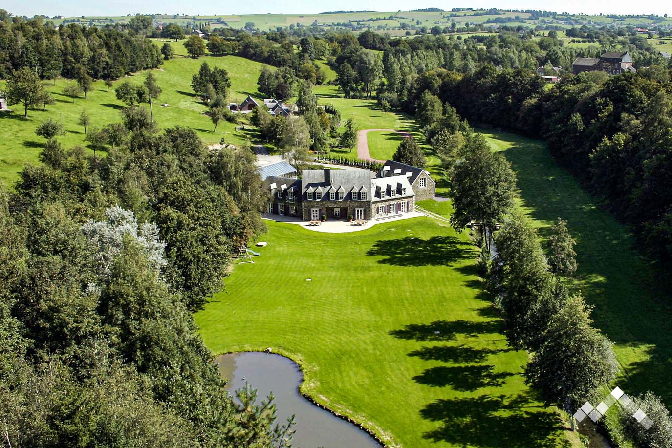 Château/Manoir avec piscine intérieure et sauna pour 18 personnes à Aubel