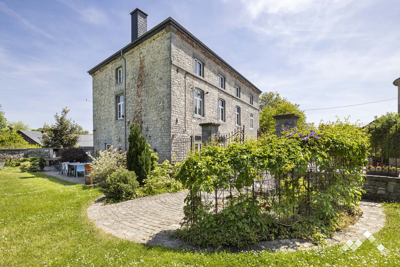 Gîte de charme pour 14 personnes à Doische